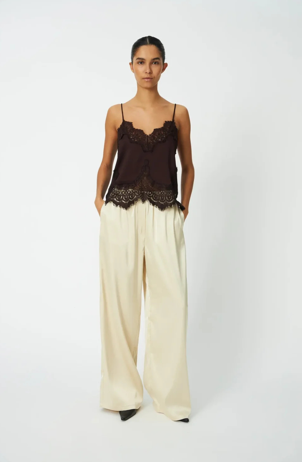 Underlayer Lace top - Dark Brown