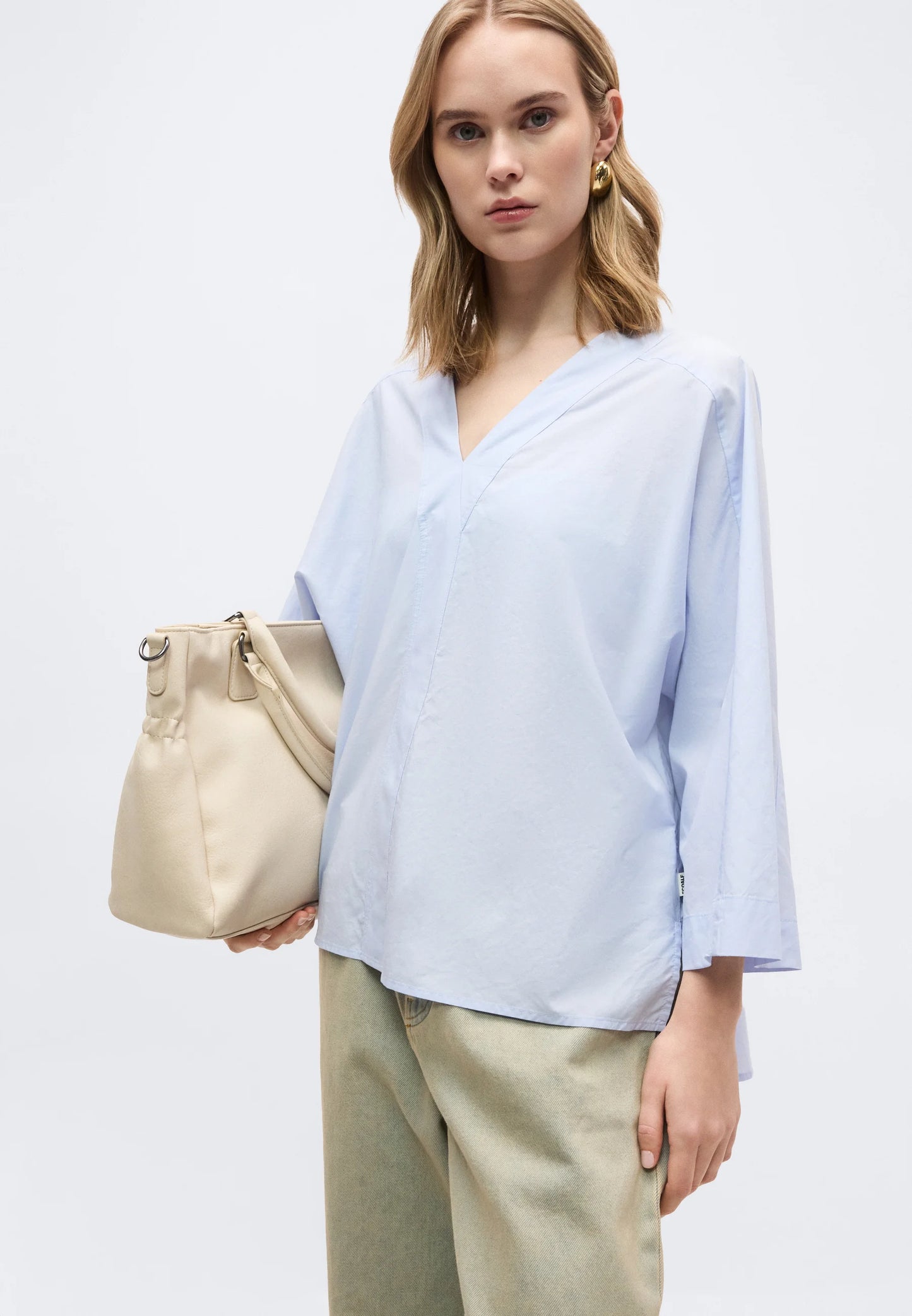 Pia shirt - sky blue