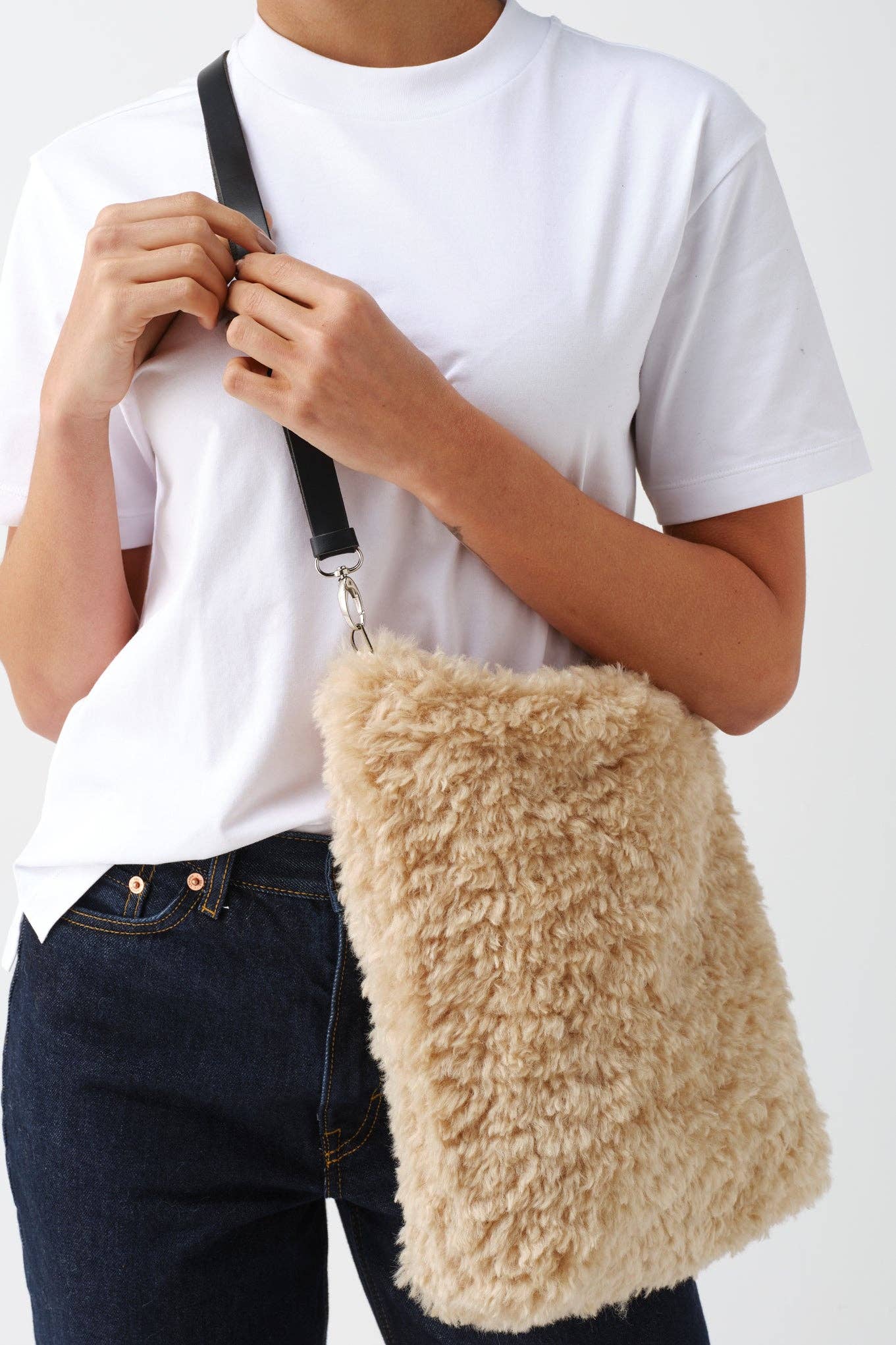 Barrel Tote Bag - Cream Faux Sheepskin