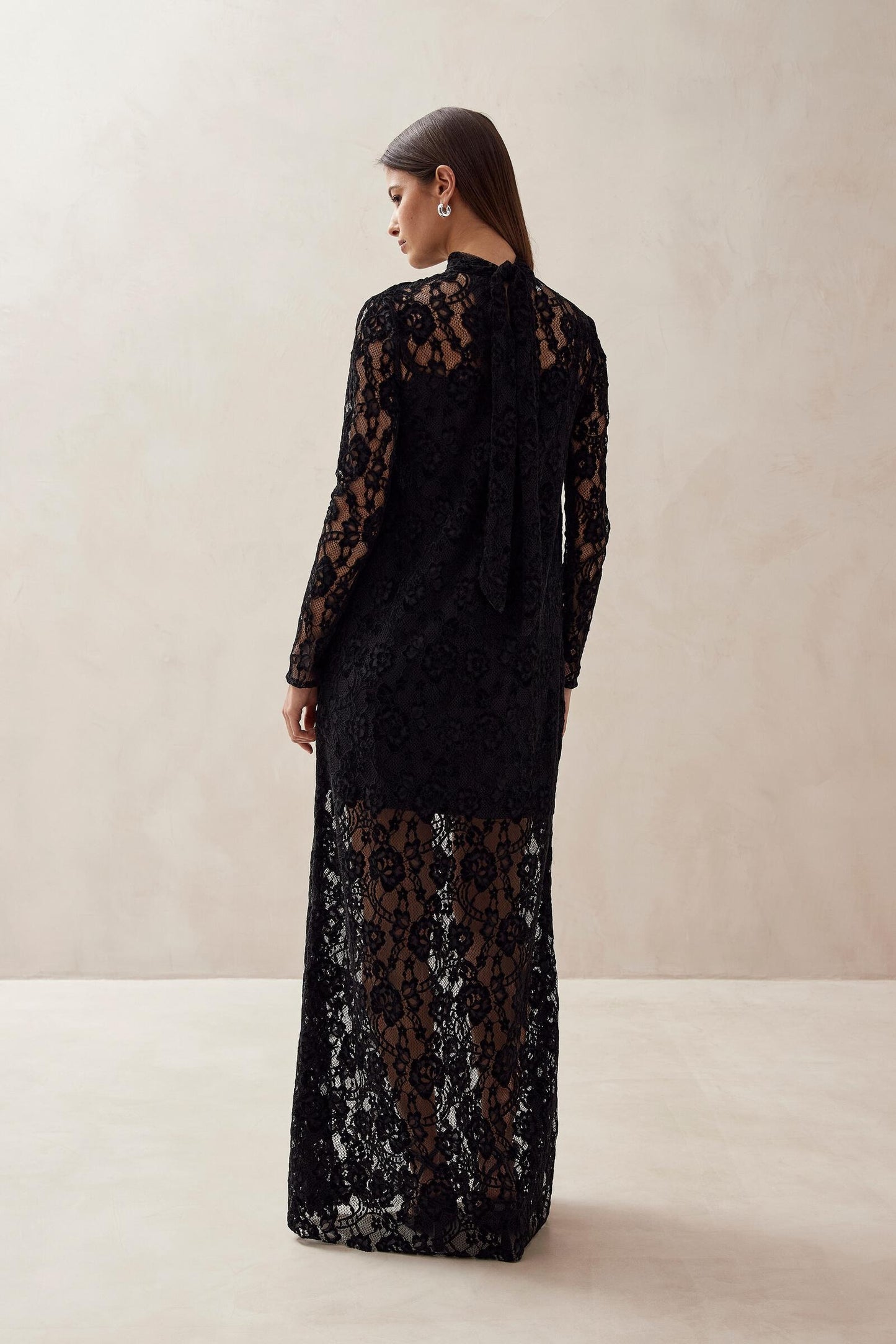 Alohas Tiban lace black dress