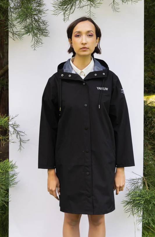 YAWUW - 100% recycled raincoat