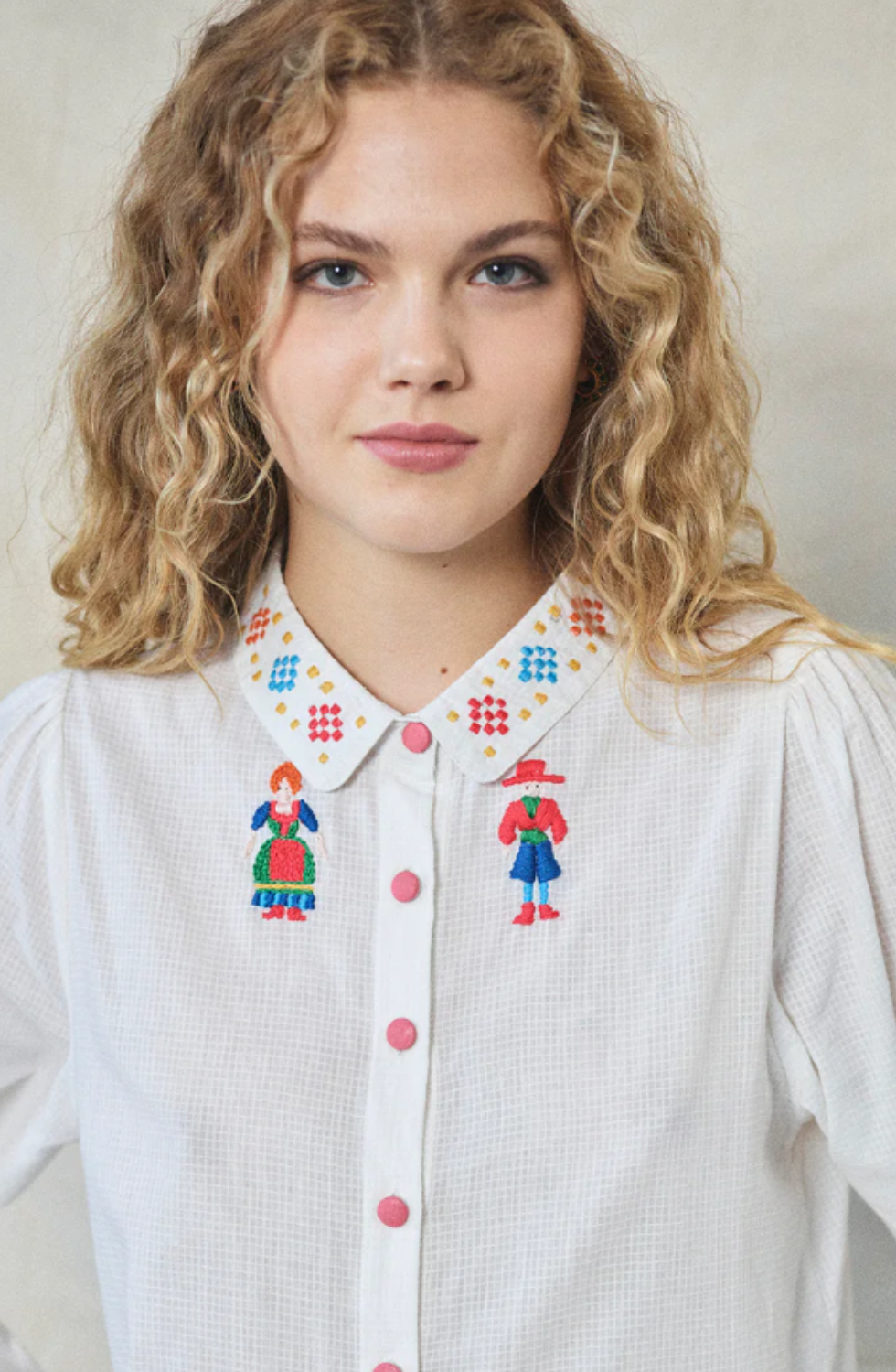 Lowie - Folk people embroidered blouse