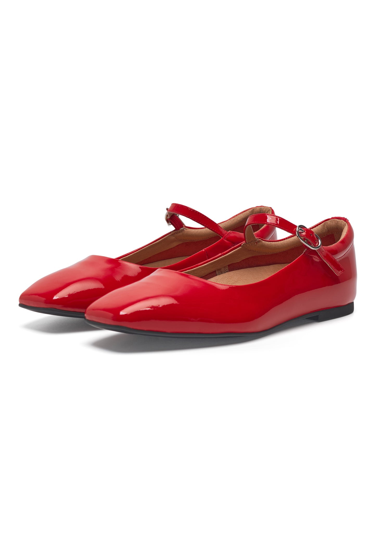 Maya patent ballet shoe