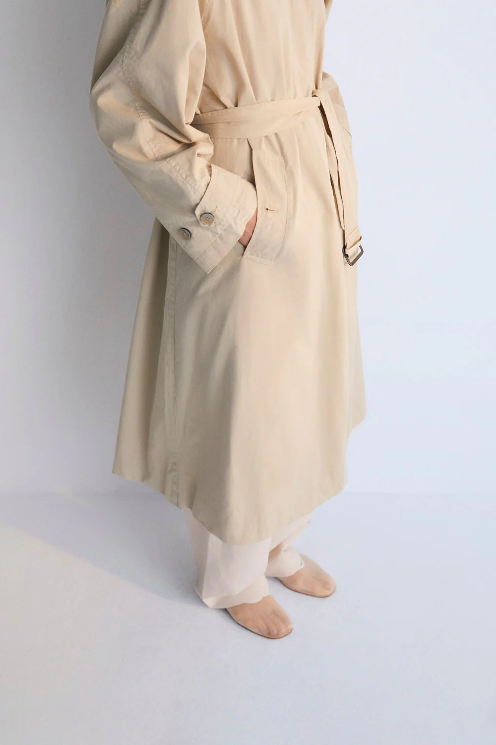 Zeus Woman Trench - The New Society