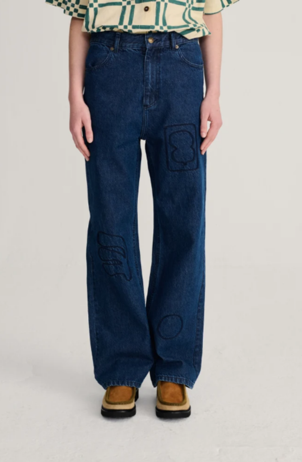 Embroidery Washed Mid Waist Jeans